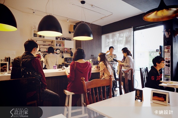 從小到大都住在這間老屋的屋主，不像其他要結婚的小夫